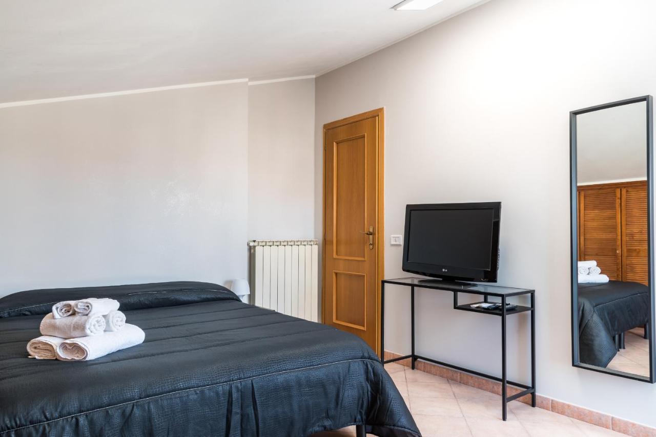 Travelershome Ciampino&morena Guest house